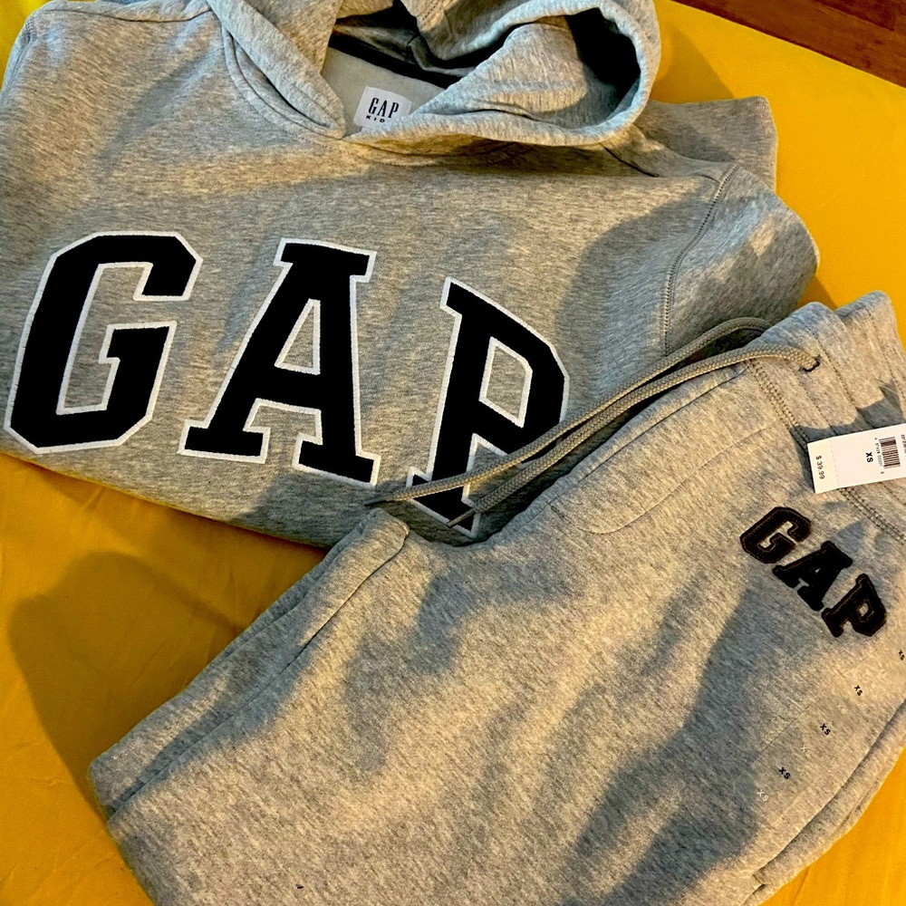 GAP Sweatsuit
